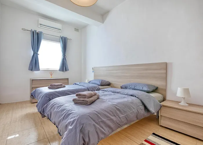 Διαμέρισμα Bisazza Street 3 Bedroom *