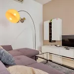 Bisazza Street 3 Bedroom Apartmán *