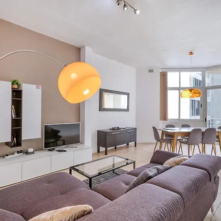 דירה Bisazza Street 3 Bedroom *