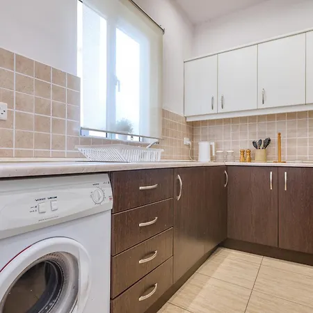 Appartement Bisazza Street 3 Bedroom *