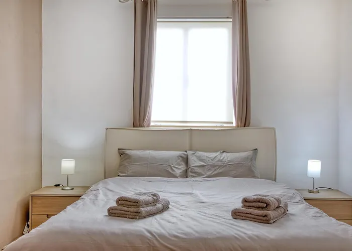 Bisazza Street 3 Bedroom