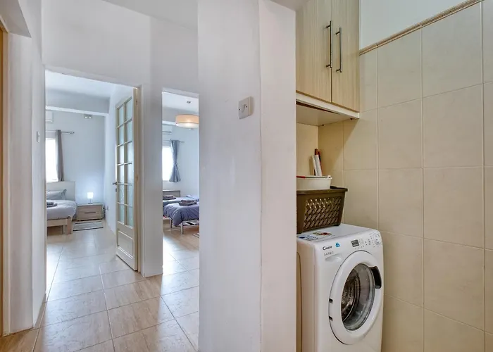 Bisazza Street 3 Bedroom سليمة