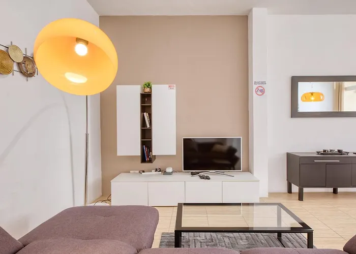 شقة Bisazza Street 3 Bedroom *