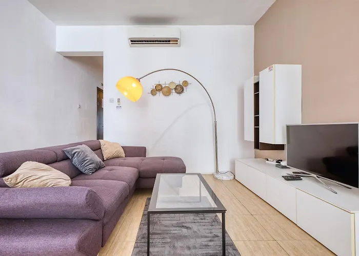 Bisazza Street 3 Bedroom سليمة