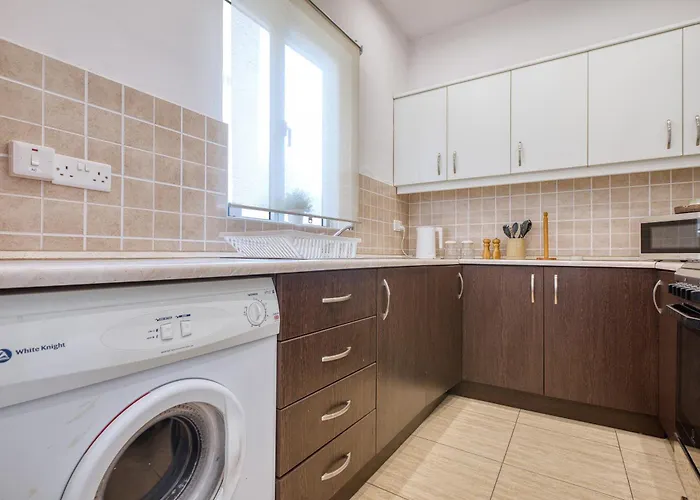 شقة Bisazza Street 3 Bedroom *