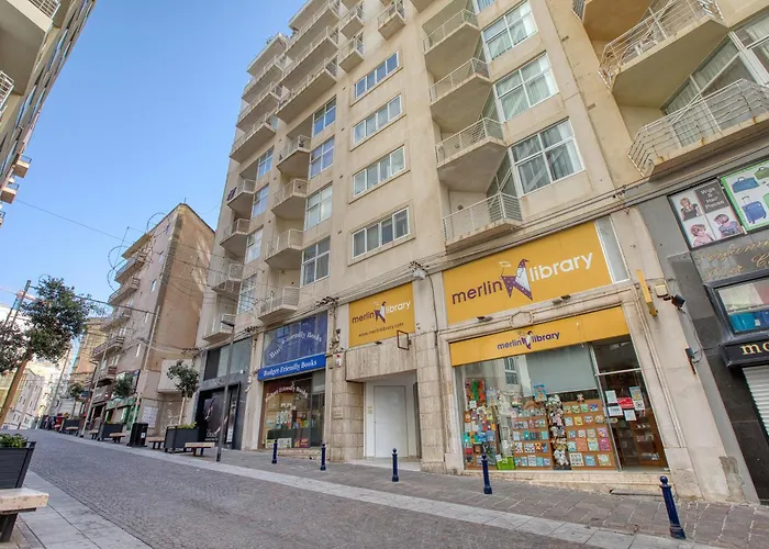 Bisazza Street 3 Bedroom